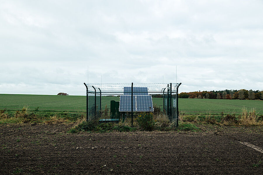 Surface measuring station of the Seismic Positioning Network (SON) near Brockum, Lower Saxony, Germany (Photo: DMT)