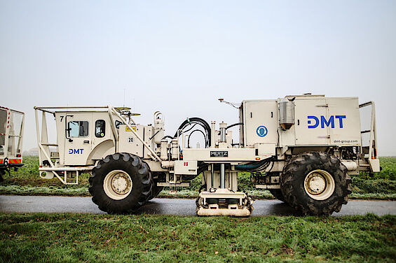 DMT Vibro Trucks for deep geothermal energy in germany