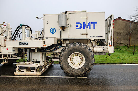 DMT Vibro Trucks for deep geothermal energy in germany